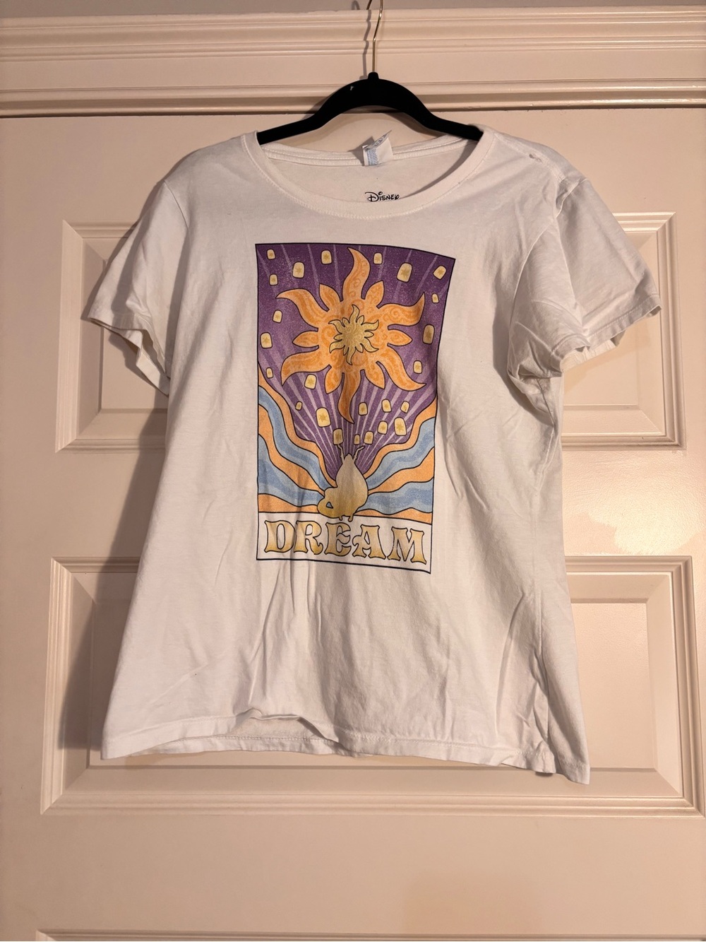 disney tangled dream shirt size L